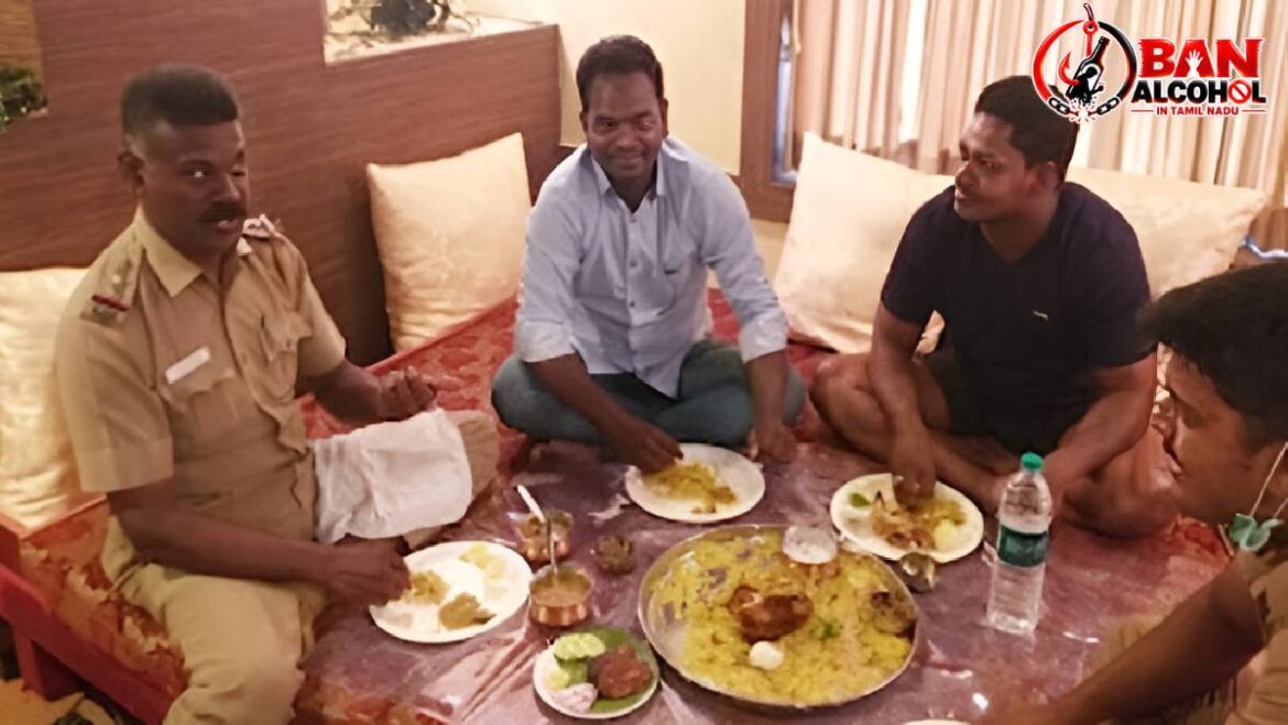 கஞ்சா கடத்தல் கும்பலுடன் போலீஸ் இன்ஸ்பெக்டர் – புகைப்படத்தால் சர்ச்சை